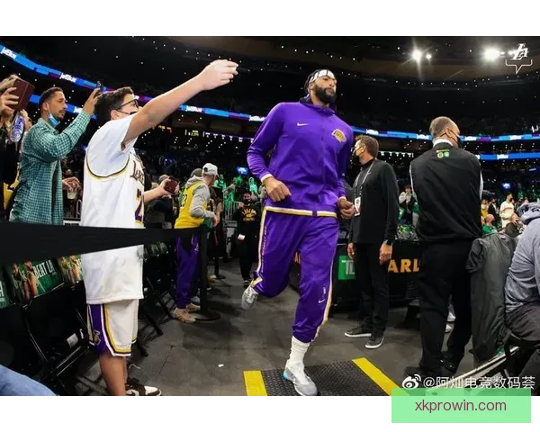 湖人对阵活塞前瞻：斯马特八村垒克勒贝尔伤情成疑