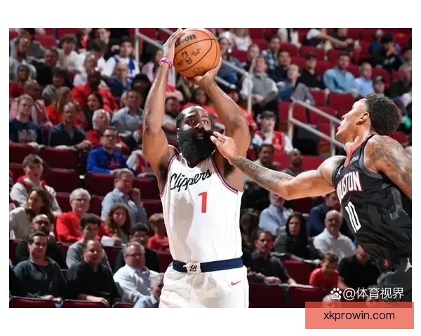 哈登关键时刻绝杀贡献19分带队六人上双收获连胜